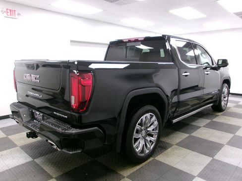 Used 2025 GMC Sierra 1500 Denali AWD/4WD image 15