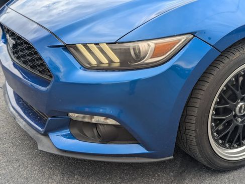 Used 2017 Ford Mustang Coupe RWD image 13