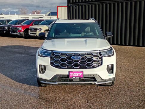 New 2026 Ford Explorer Platinum image 2