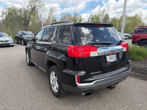Used 2016 GMC Terrain SLE w/ Convenience Package FWD image 4