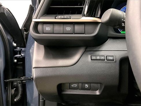 Used 2025 Toyota Crown Nightshade image 35