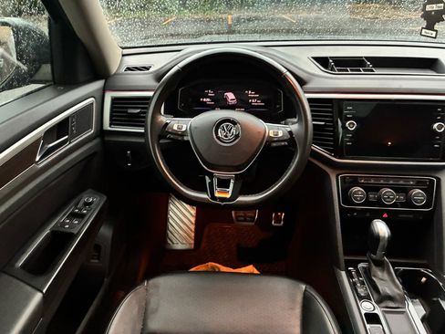 Used 2019 Volkswagen Atlas SEL FWD image 29