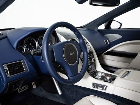 Used 2018 Aston Martin Lagonda image 45