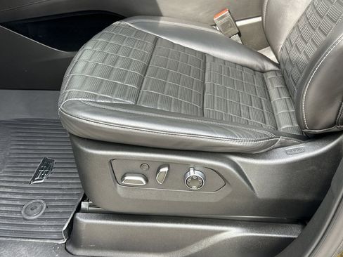 Certified 2024 Cadillac Escalade V w/ LPO, ONYX Package image 22