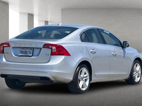 Used 2015 Volvo S60 T5 Platinum FWD image 4