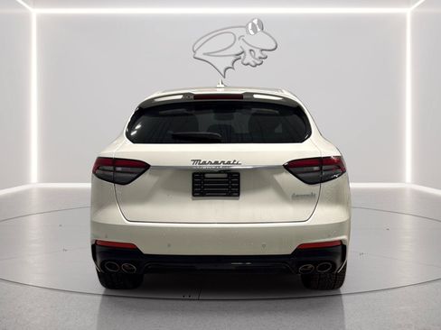 Used 2023 Maserati Levante Modena AWD/4WD image 4