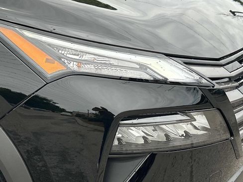 New 2026 Nissan Rogue SV FWD image 10