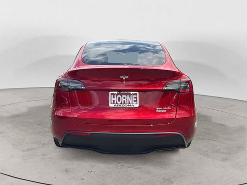 Used 2024 Tesla Model Y Long Range AWD/4WD image 4