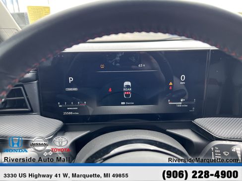 Used 2025 Nissan Kicks SR AWD/4WD image 16
