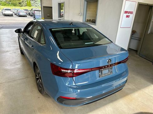 Used 2025 Volkswagen Jetta S FWD image 5