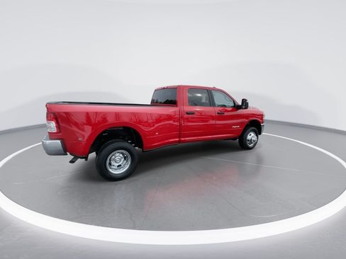 Used 2024 RAM 3500 Big Horn AWD/4WD image 8