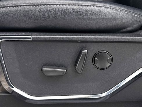 Used 2023 Ford F250 Lariat w/ Lariat Ultimate Package image 29