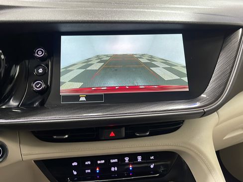Used 2022 Buick Envision Preferred FWD image 10