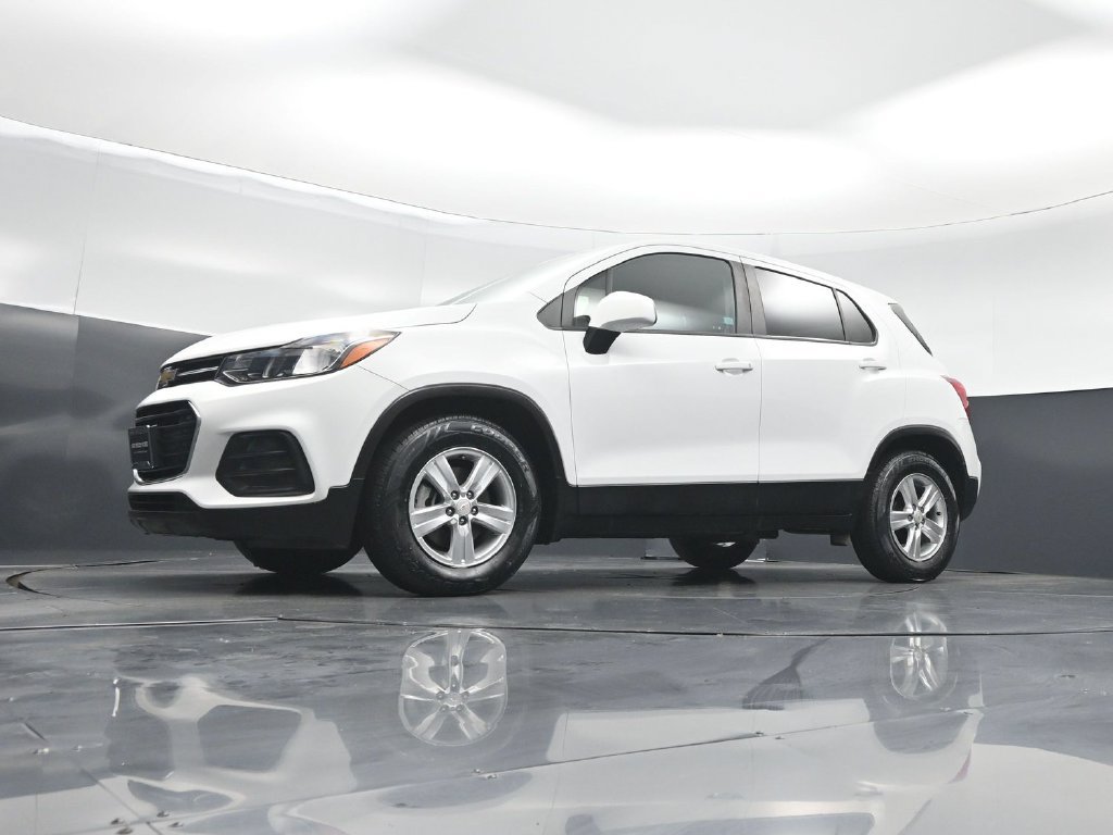 Used 2021 Chevrolet Trax LS w/ Tint and Cruise Package FWD image 45