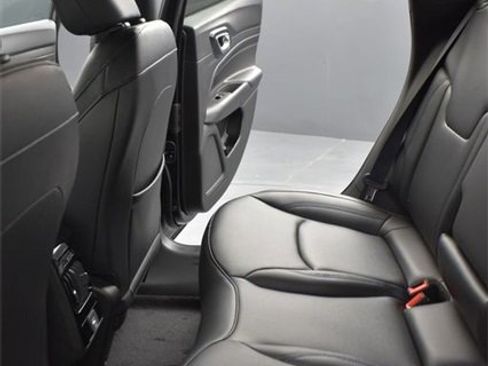 New 2026 Jeep Compass Limited image 8