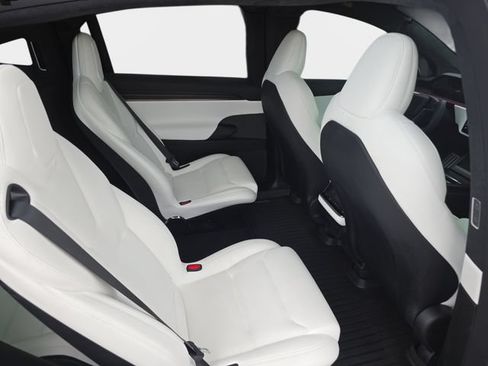 Used 2026 Tesla Model X Plaid AWD/4WD image 13