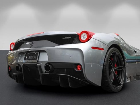 Used 2015 Ferrari 458 Speciale A RWD image 19