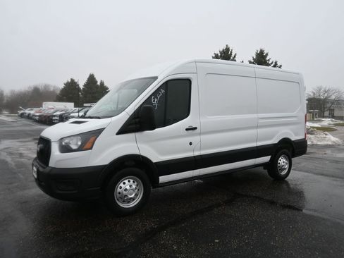 New 2026 Ford Transit 250 148 Medium Roof Extended AWD w/ Load Area Protection Package image 13