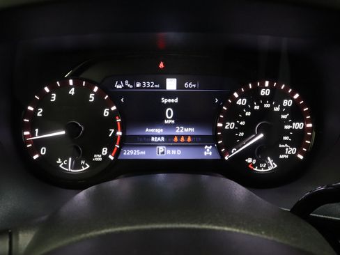 Used 2024 Nissan Titan PRO-4X w/ Pro-4x Convenience Package image 43