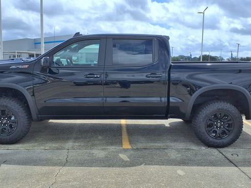 New 2026 Chevrolet Silverado 1500 ZR2 AWD/4WD image 3