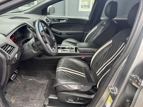 Used 2022 Ford Edge ST w/ Equipment Group 401A AWD/4WD image 9