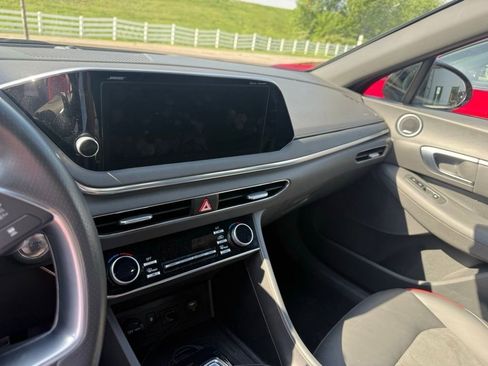 Used 2021 Hyundai Sonata SEL Plus w/ Tech Package image 13