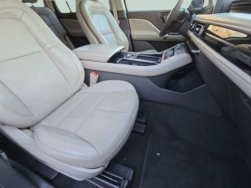 Used 2022 Lincoln Aviator Reserve w/ Elements Package Plus RWD image 44