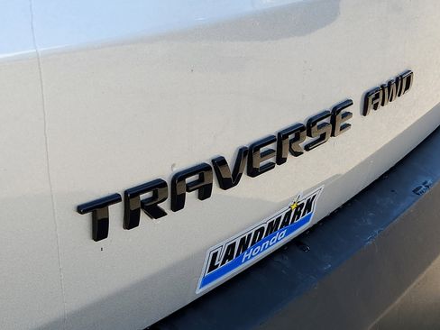 Used 2021 Chevrolet Traverse RS image 31