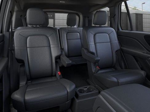 New 2025 Lincoln Aviator Reserve w/ Jet Appearance Package image 11