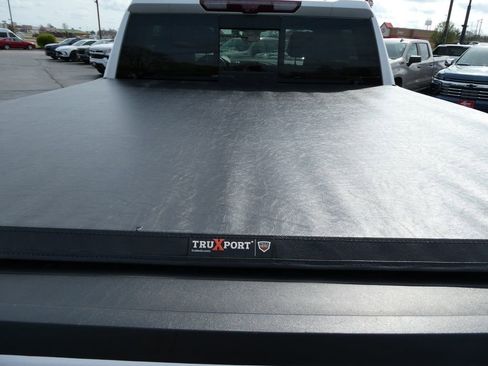 Used 2023 Chevrolet Silverado 1500 High Country w/ Technology Package image 14