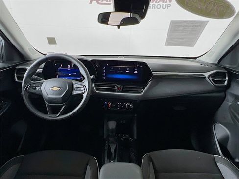 Used 2025 Chevrolet TrailBlazer LT image 23