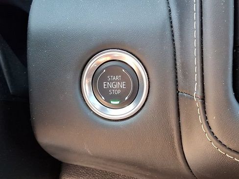 Used 2024 GMC Yukon Denali Ultimate AWD/4WD image 22