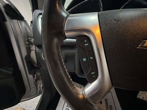 Used 2015 Chevrolet Traverse LT w/ Style and Technology Package image 16