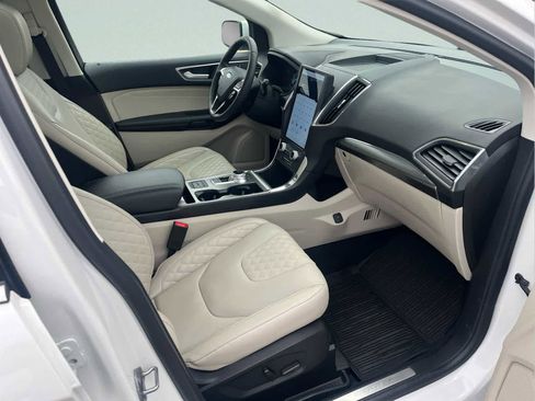 Used 2024 Ford Edge Titanium w/ Equipment Group 301A image 13