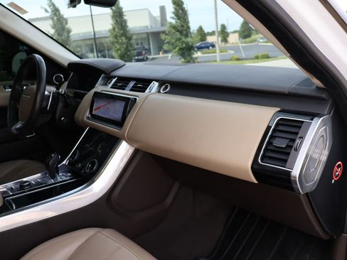 Used 2018 Land Rover Range Rover Sport HSE Dynamic AWD/4WD image 9