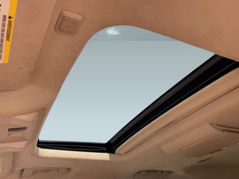 Used 2016 Cadillac Escalade Platinum image 15