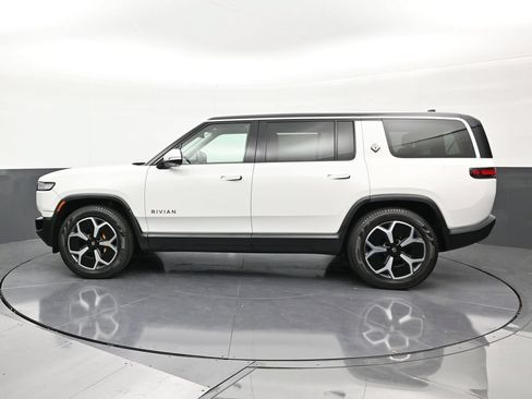 Used 2024 Rivian R1S Adventure AWD/4WD image 2