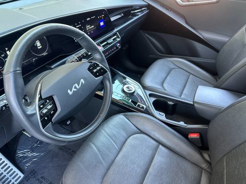 Used 2023 Kia Niro Wave FWD image 10