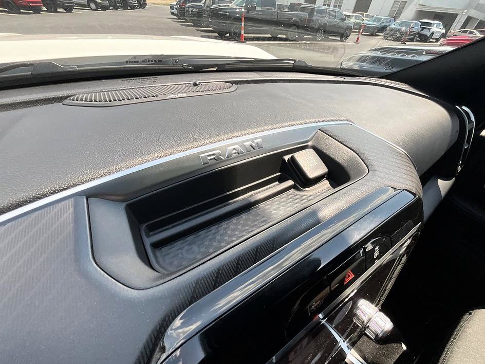 New 2026 RAM 3500 Big Horn AWD/4WD image 22