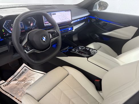 Certified 2025 BMW 540i xDrive AWD/4WD image 11