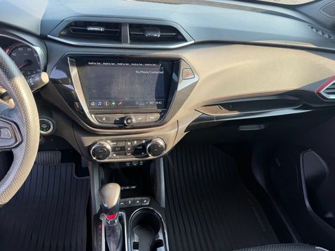 Used 2022 Chevrolet TrailBlazer RS w/ Technology Package FWD image 36