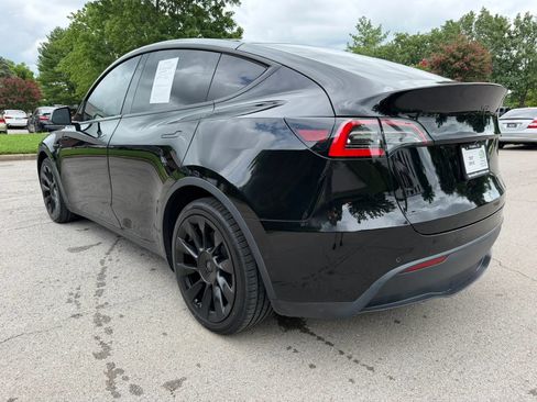 Used 2021 Tesla Model Y Long Range AWD/4WD image 7