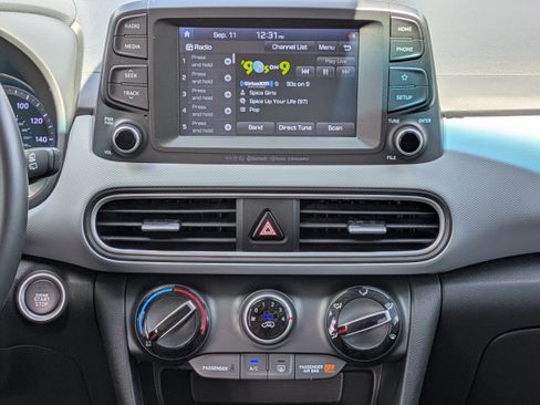 Used 2020 Hyundai Kona SEL Plus FWD image 16