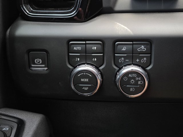 New 2026 GMC Sierra 2500 AT4 w/ AT4 Premium Plus Package AWD/4WD image 18