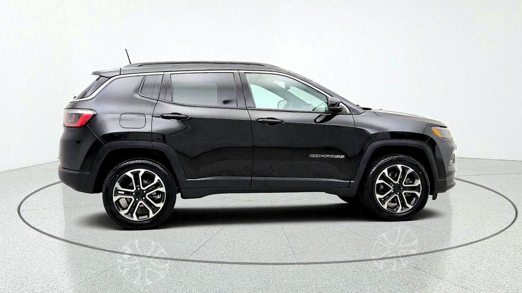 Used 2023 Jeep Compass Limited AWD/4WD image 4