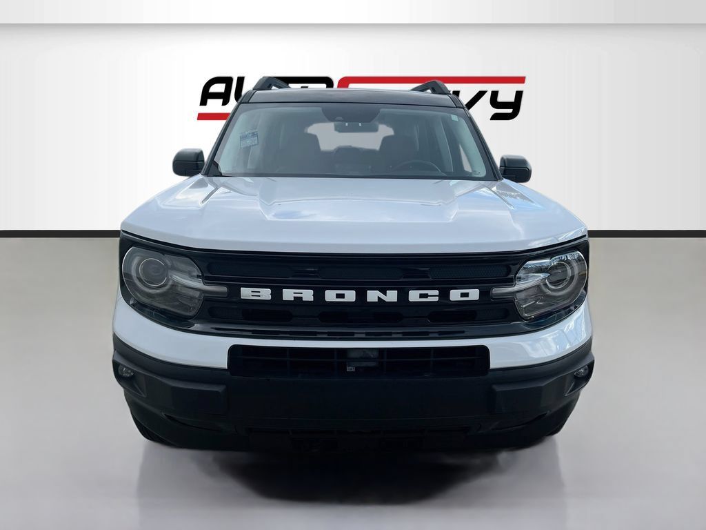 Used 2024 Ford Bronco Sport Outer Banks w/ Tech Package AWD/4WD image 2
