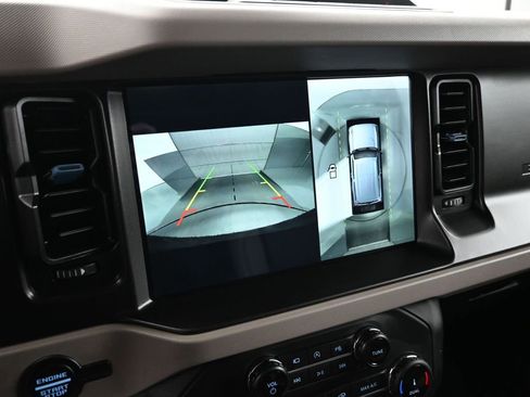 Used 2022 Ford Bronco Wildtrak image 14