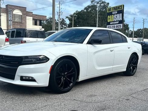 Used 2016 Dodge Charger SXT w/ Blacktop Package RWD image 2