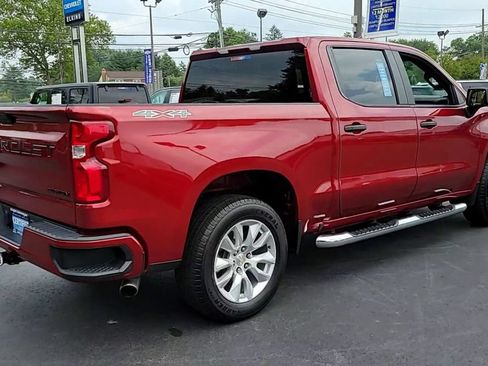 Used 2020 Chevrolet Silverado 1500 Custom w/ Custom Value Package AWD/4WD image 8