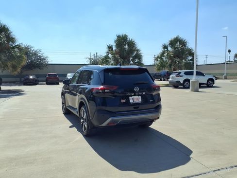 Used 2023 Nissan Rogue SL w/ SL Premium Package FWD image 3
